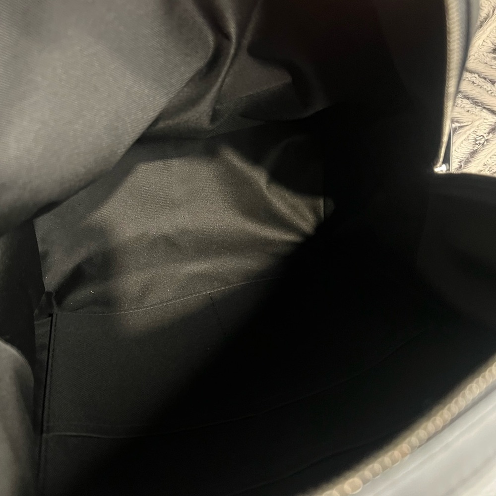 ‼️SOLD ELSEWHERE‼️Louis Vuitton Discovery MM Backpack - Picture 12 of 13